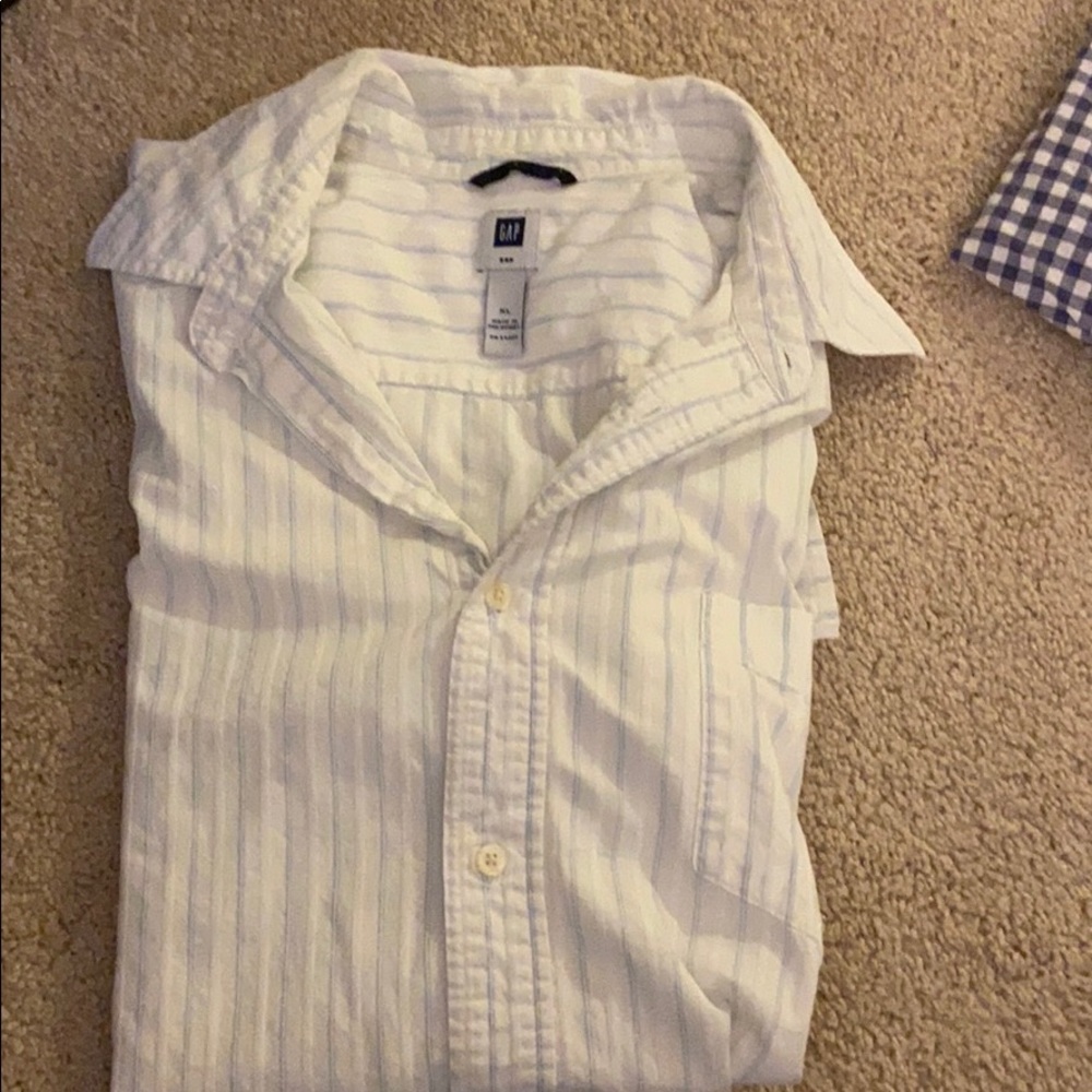 Gap Button Down Shirt